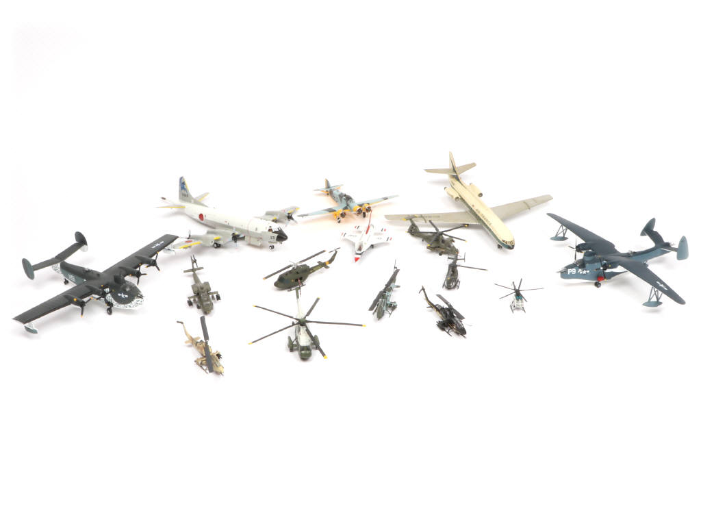 Lot 65 - DIVERS (15)