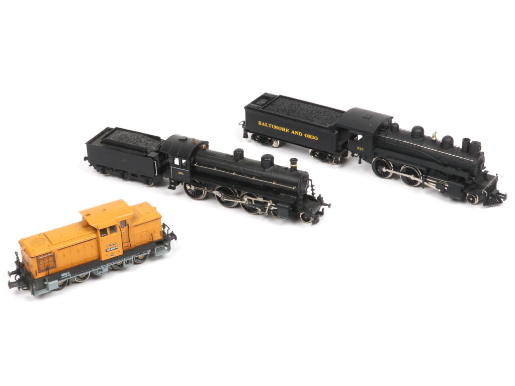 Lot 48 - DIVERS (HO) (5)