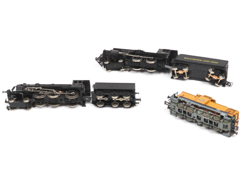 Lot 48 - DIVERS (HO) (5)