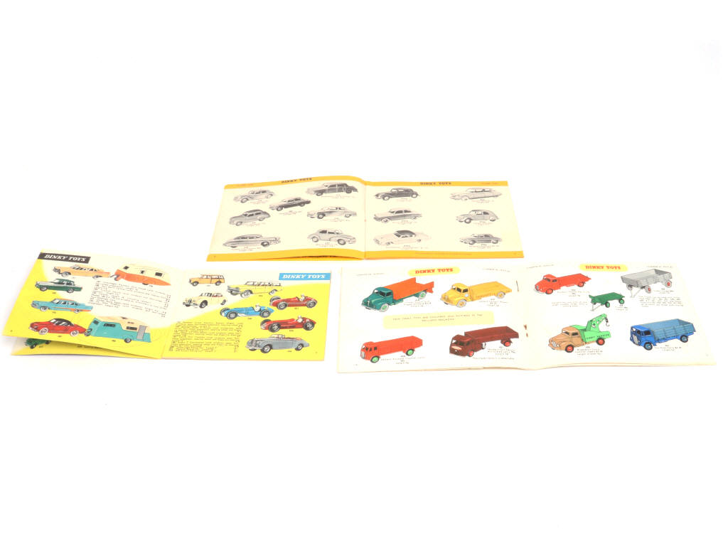 Lot 16 - DINKY TOYS (GB) (4)