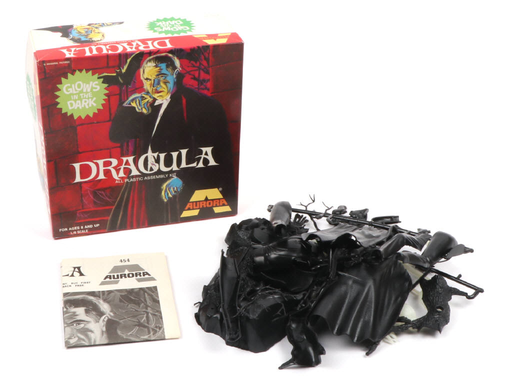 Lot 239 - AURORA PLASTICS (USA) (1)