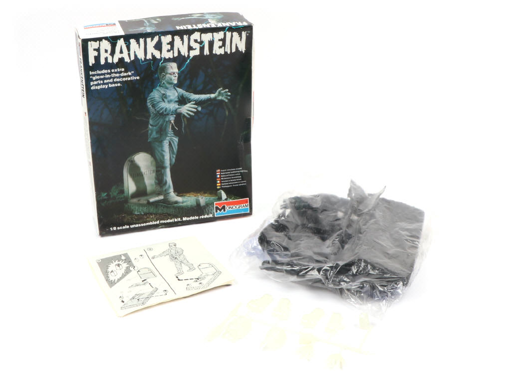 Lot 259 - MONOGRAM (USA) (1)