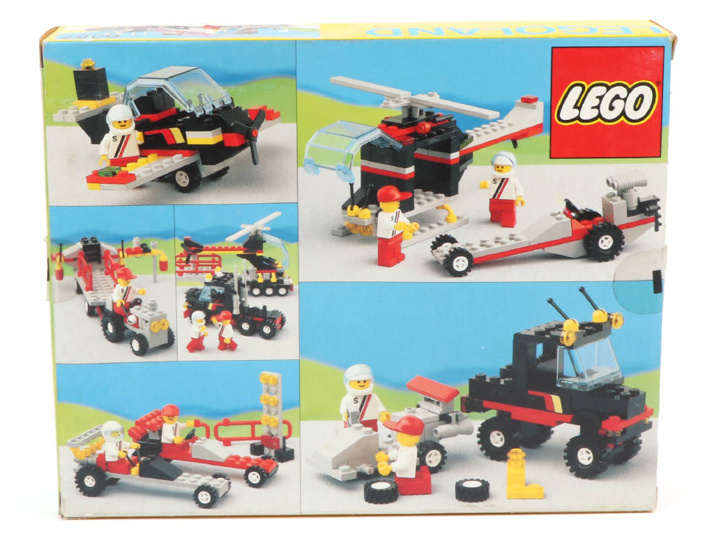 Lot 302 - LEGO (DANEMARK) (3)