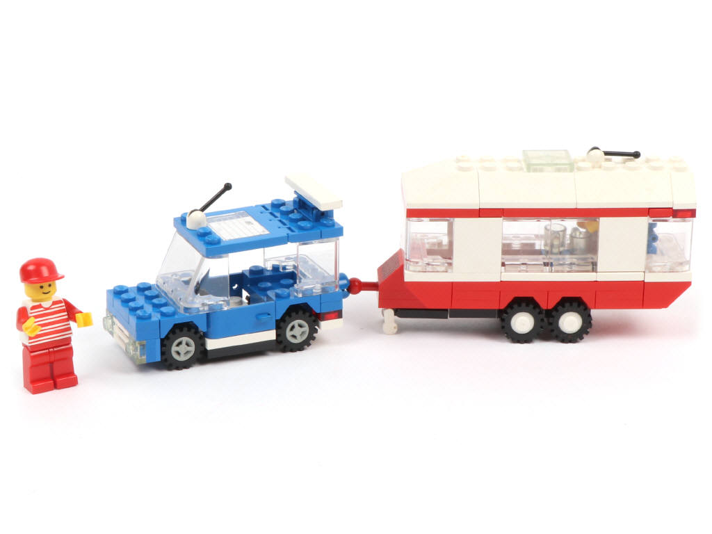 Lot 302 - LEGO (DANEMARK) (3)