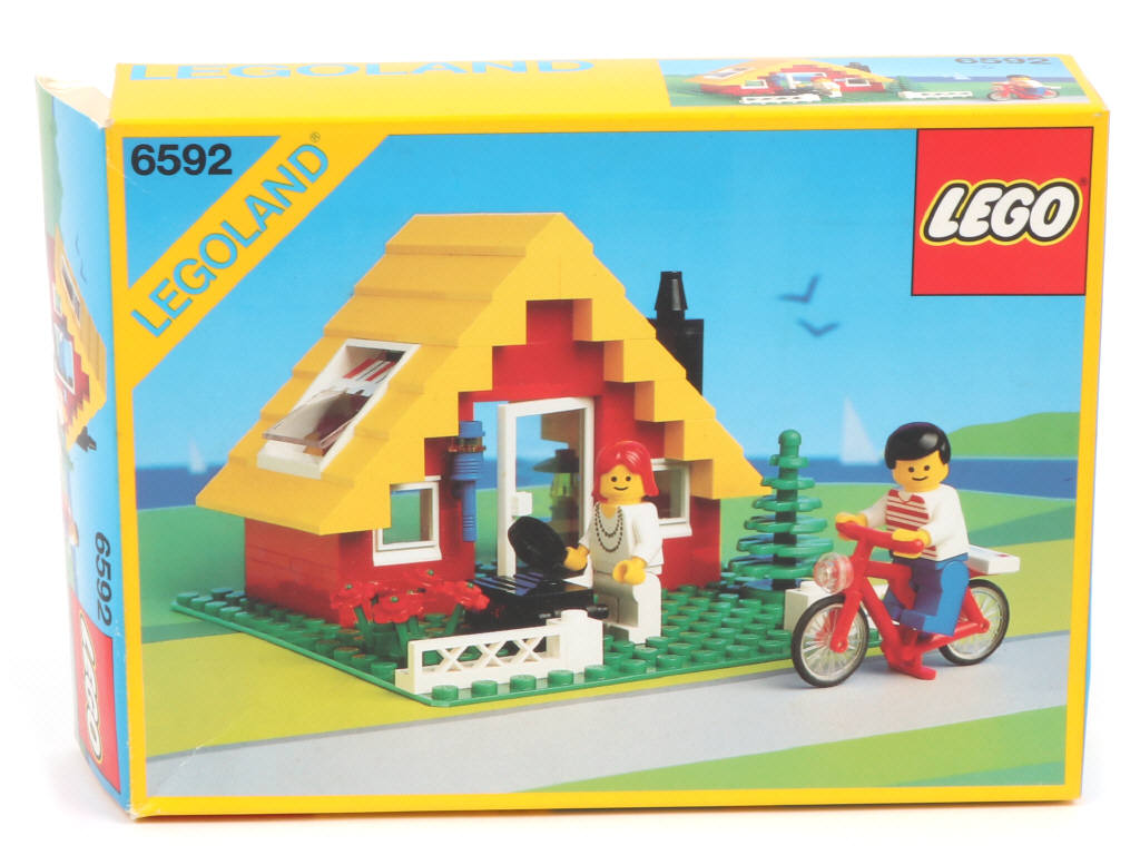Lot 303 - LEGO (DANEMARK) (2)