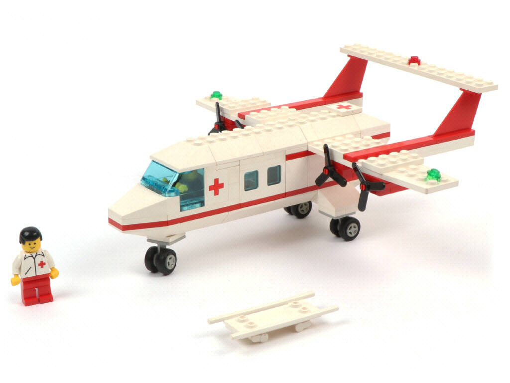 Lot 304 - LEGO (DANEMARK) (2)