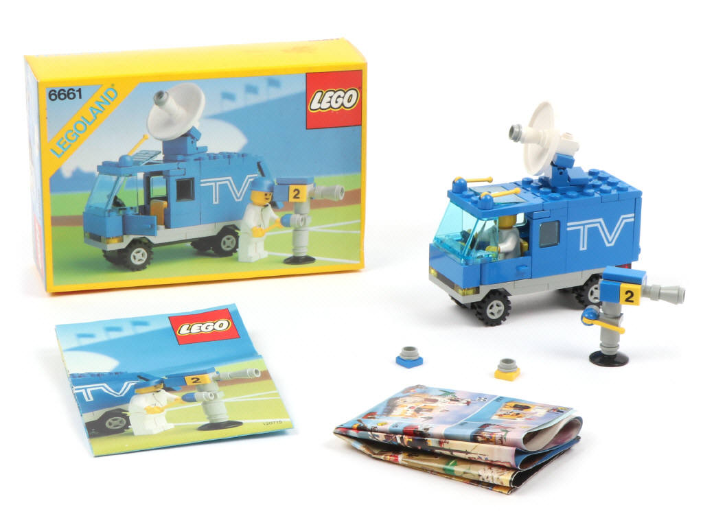 Lot 306 - LEGO (DANEMARK) (11)
