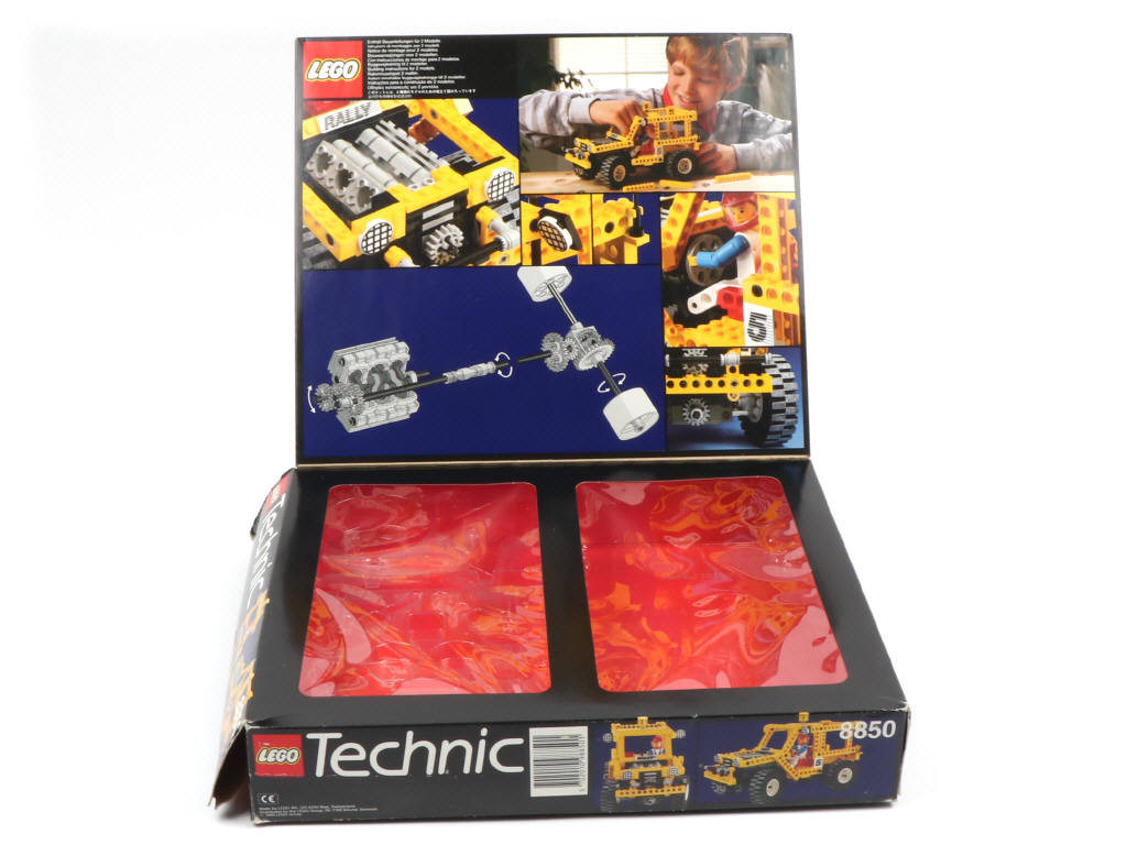 Lot 279 - LEGO (DANEMARK) (1)