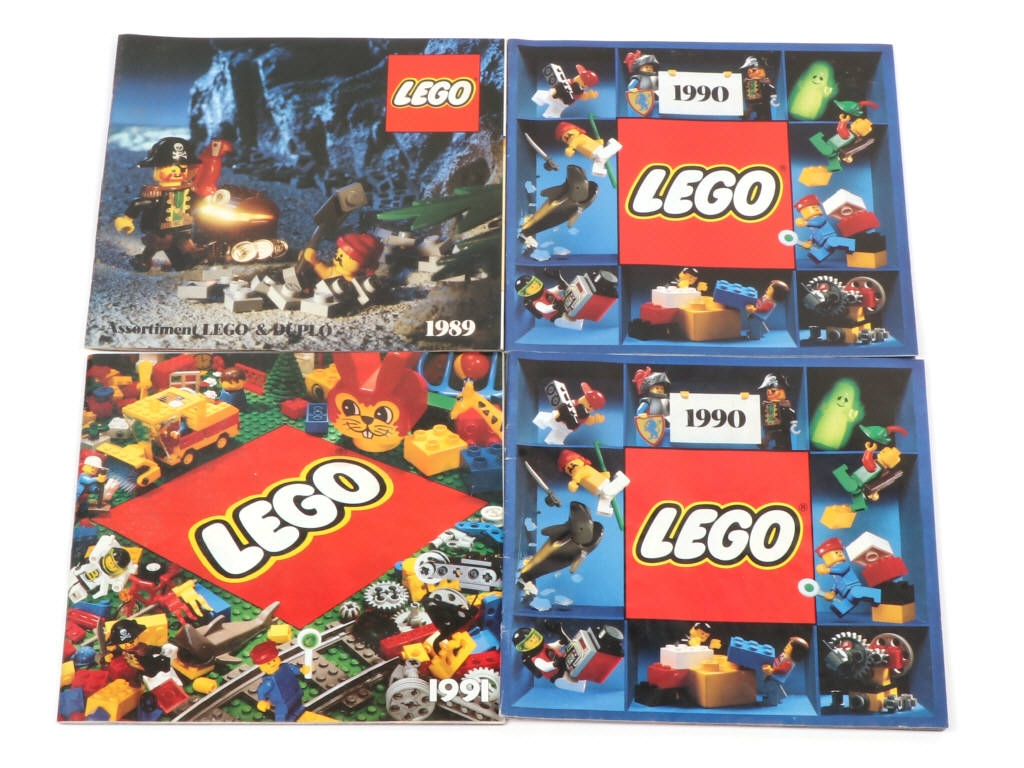 Lot 324 - LEGO (DANEMARK) (1)