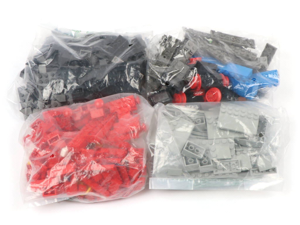 Lot 310 - LEGO (DANEMARK) (1)