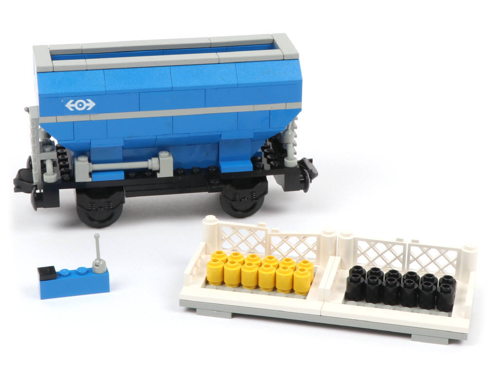 Lot 312 - LEGO (DANEMARK) (2)