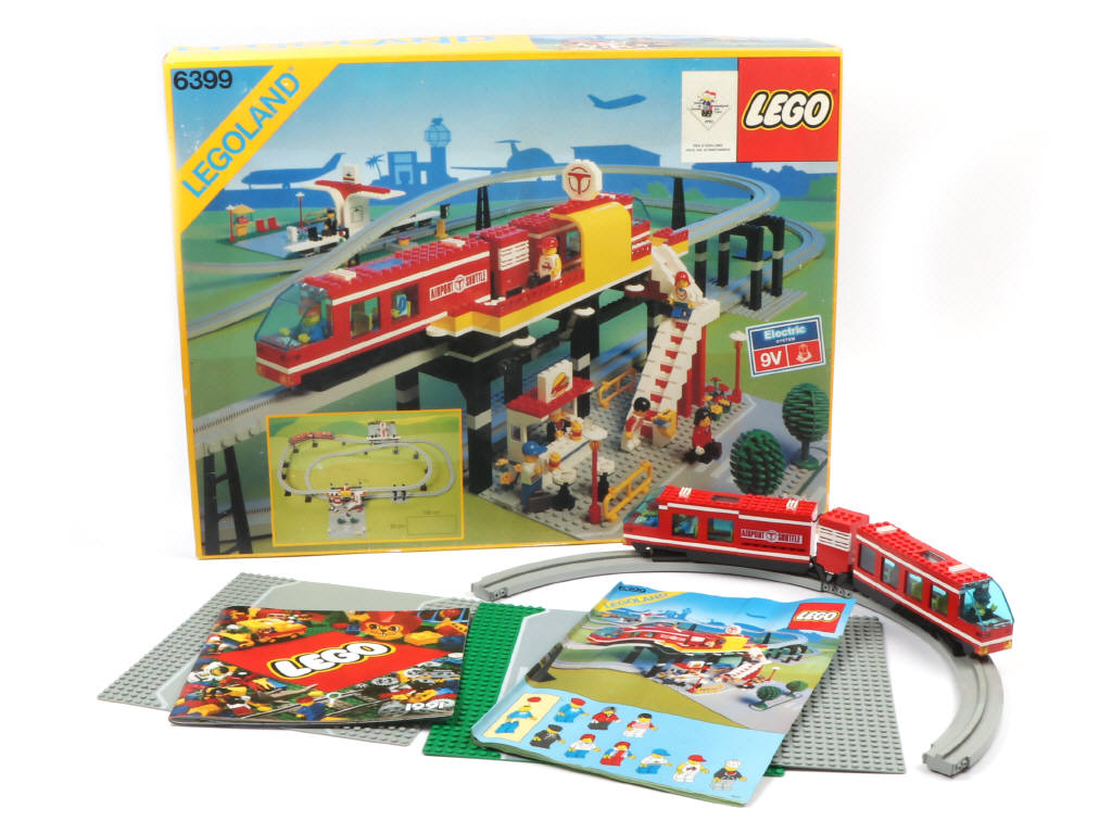 Lot 319 - LEGO (DANEMARK) (1)