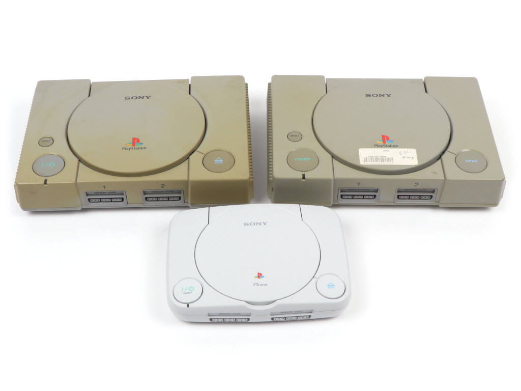 Lot 332 - SONY (JAPON) (8)