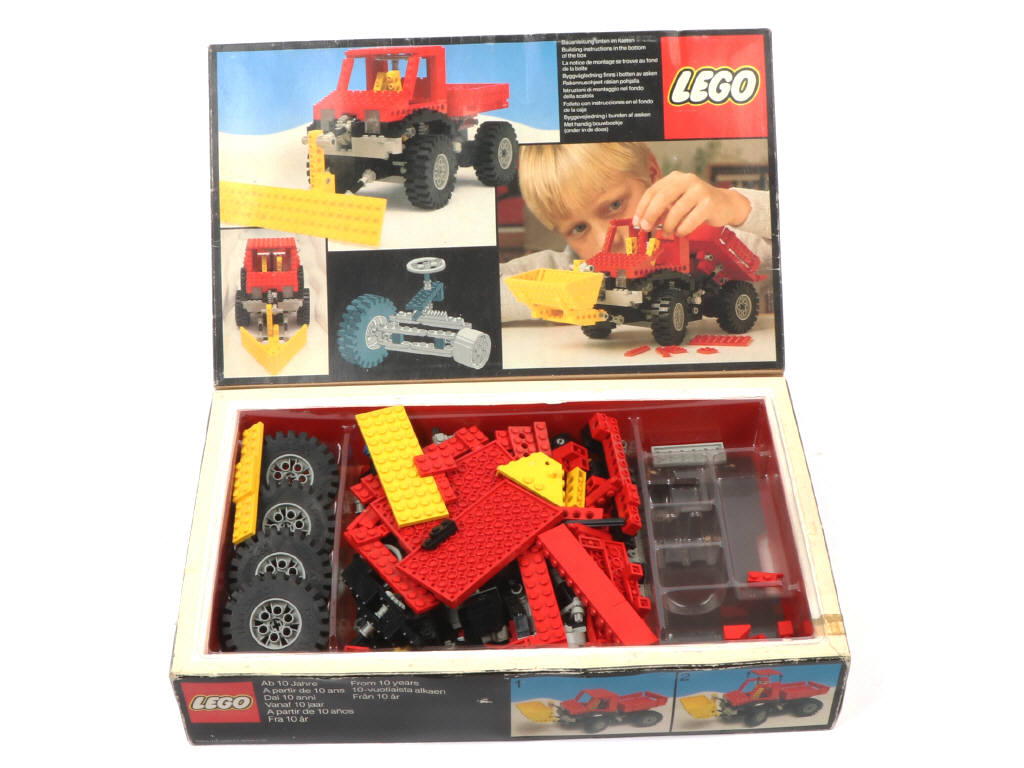 Lot 282 - LEGO (DANEMARK) (3)