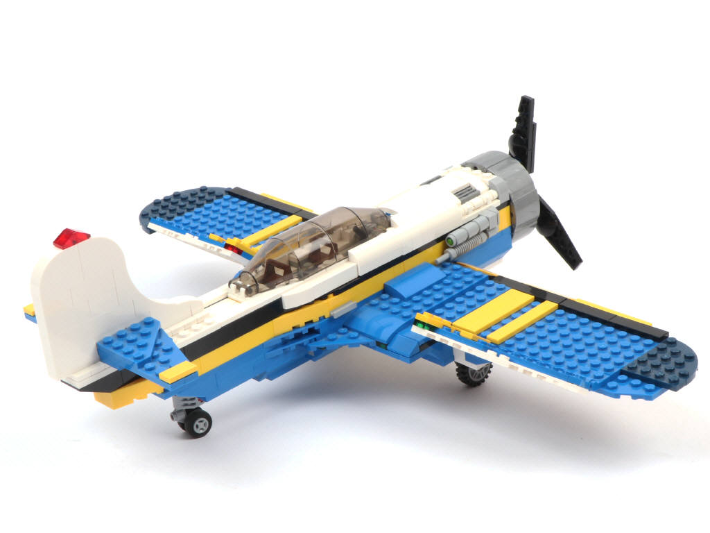 Lot 326 - DIVERS (4)