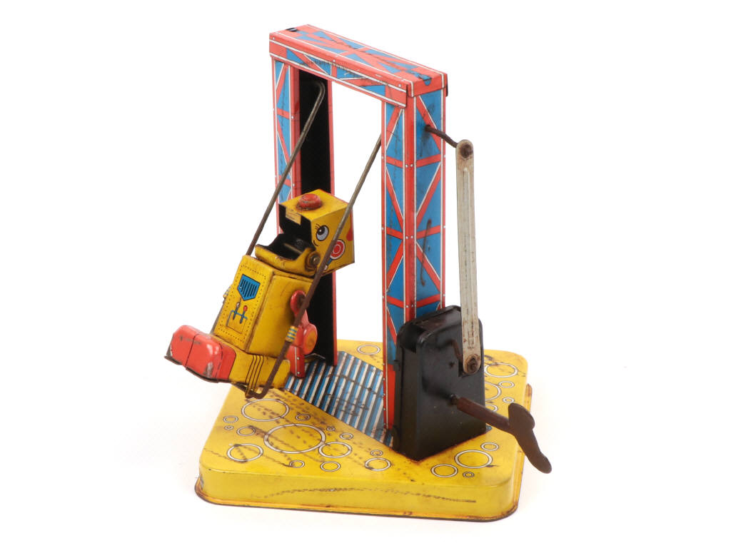 Lot 351 - DIVERS (4)