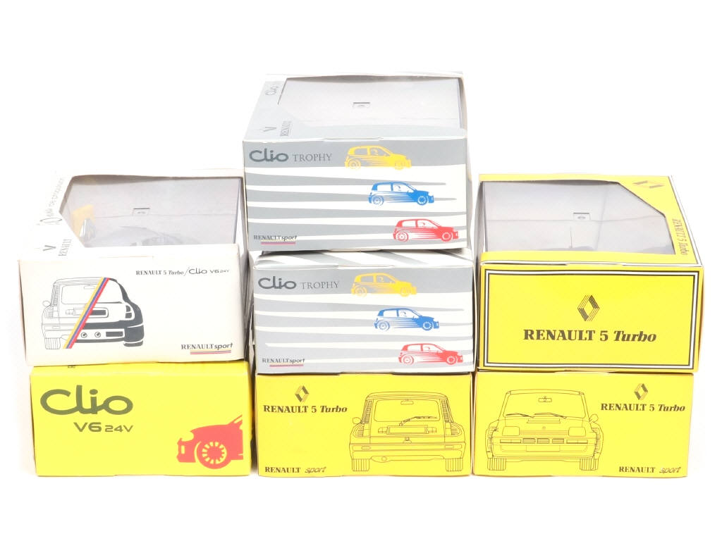 Lot 150 - UNIVERSAL HOBBIES (HONG KONG) (8)