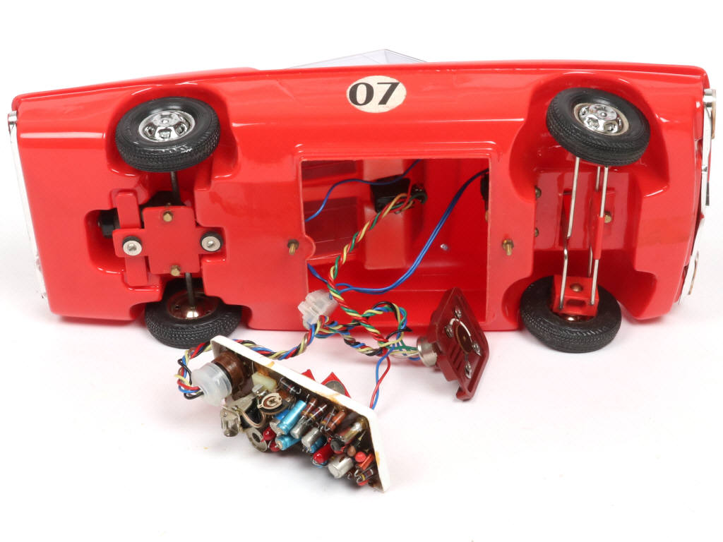 Lot 138 - LE JOUET MODERNE (FRANCE) (1)