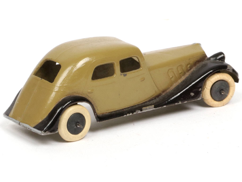 Lot 158 - DIVERS (1)