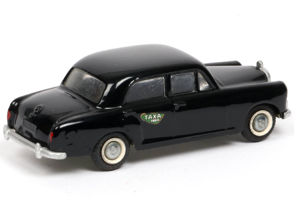 Lot 151 - TEKNO (DANEMARK) (1)