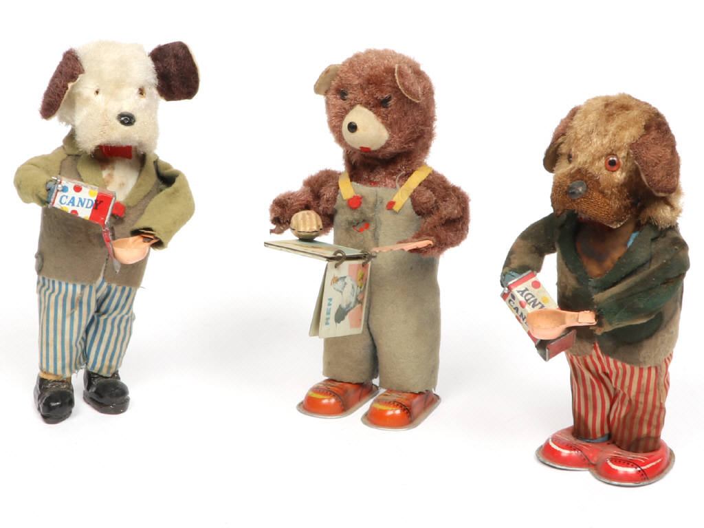 Lot 68 - DIVERS (JAPON) (3)