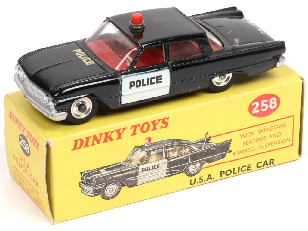 Lot 285 - DINKY TOYS (GB) (1)