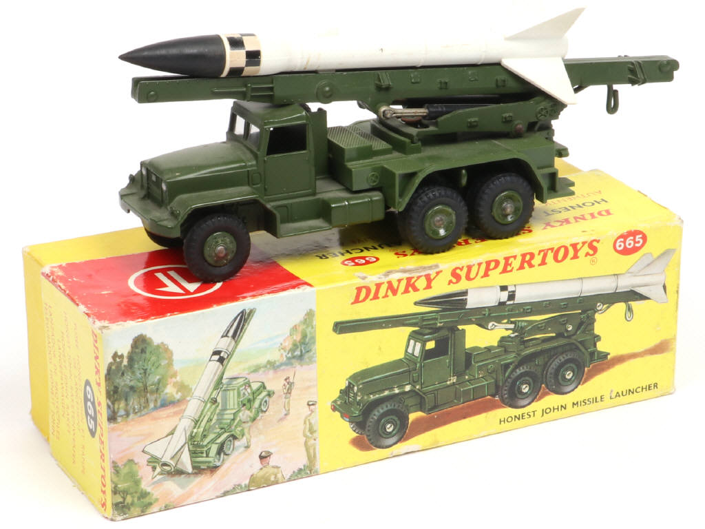 Lot 290 - DINKY TOYS (GB) (1)