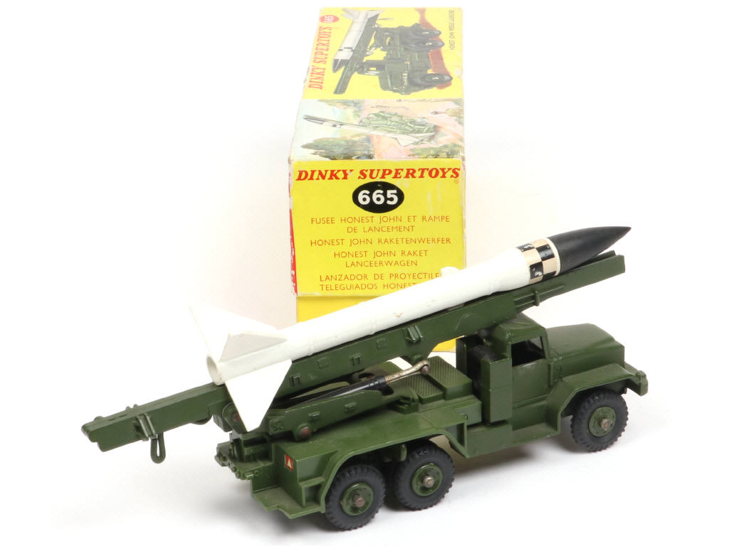 Lot 290 - DINKY TOYS (GB) (1)