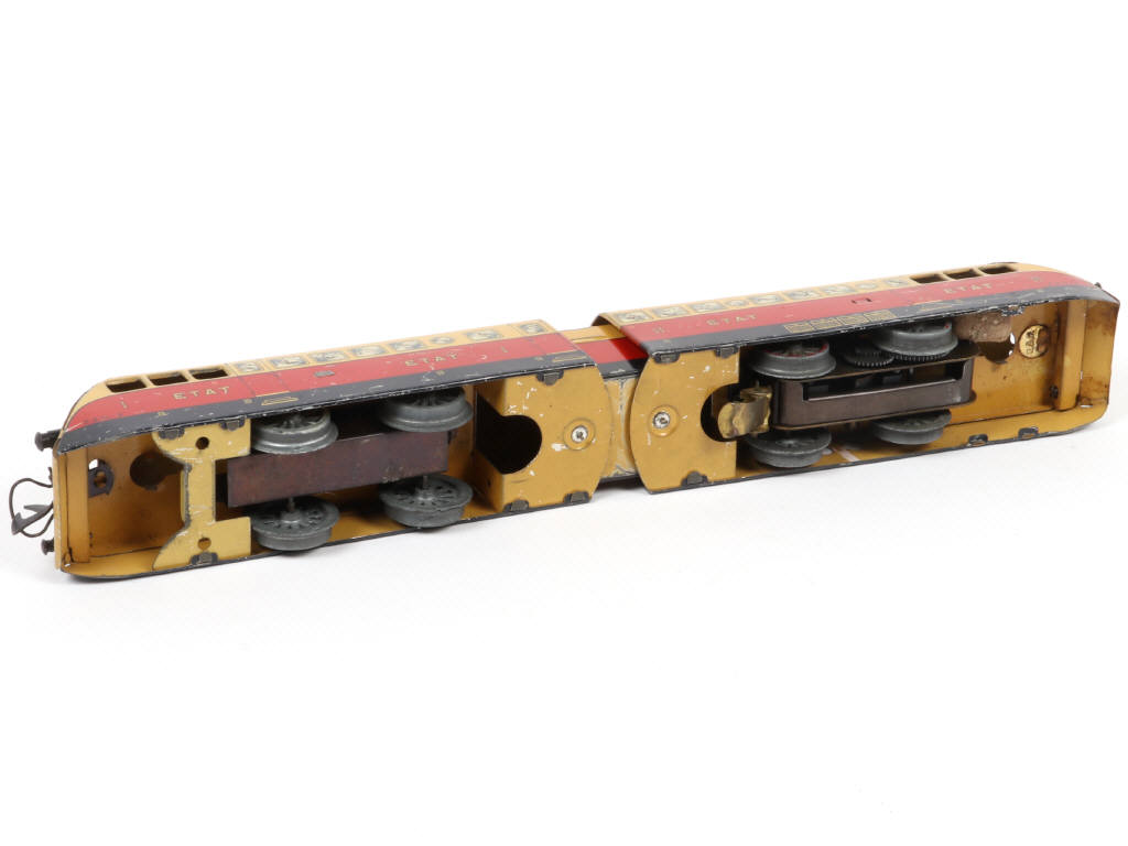 Lot 45 - HORNBY 'O' (FRANCE) (1)