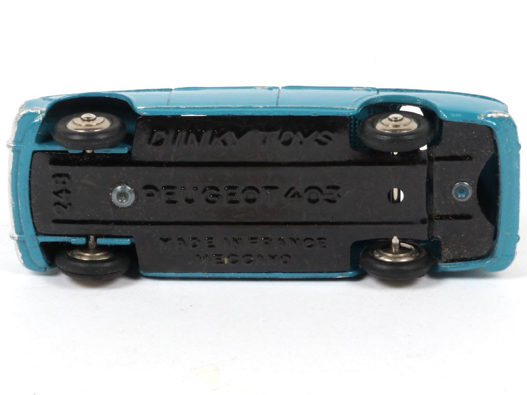 Lot 190 - DINKY TOYS (FRANCE) (1)