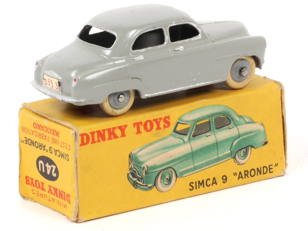 Lot 196 - DINKY TOYS (FRANCE) (1)