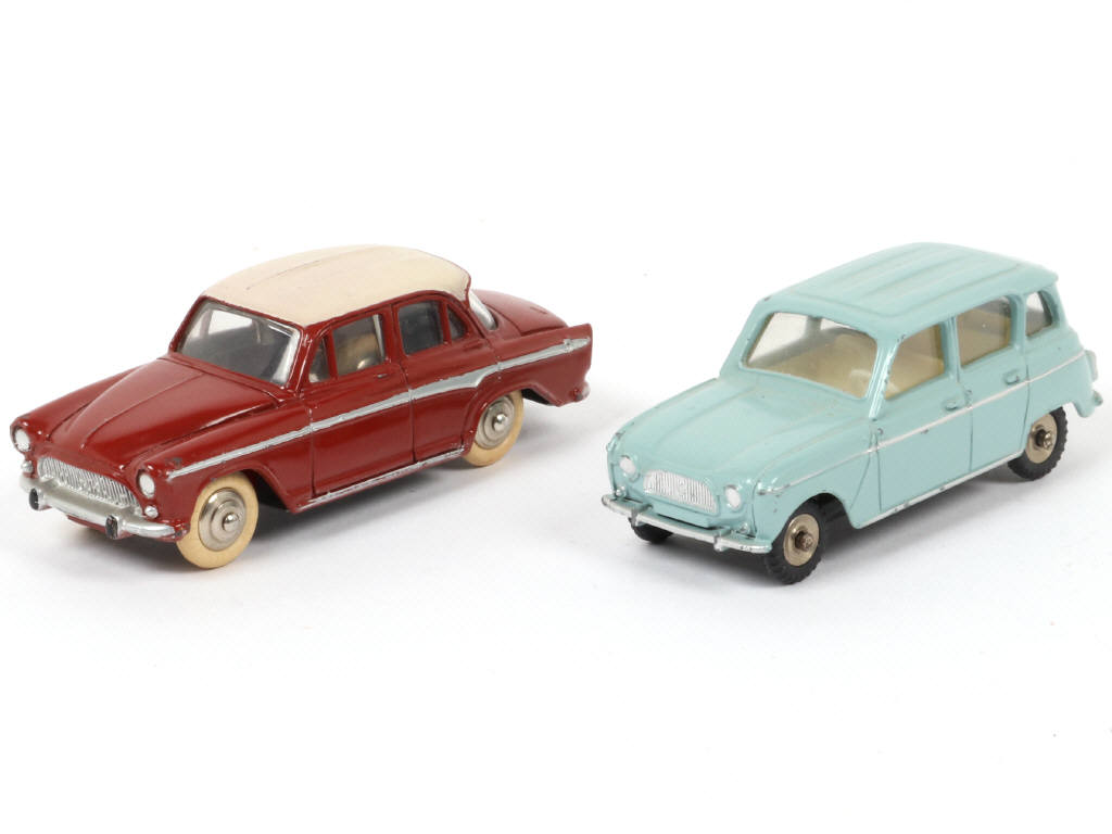 Lot 220 - DINKY TOYS (FRANCE) (2)