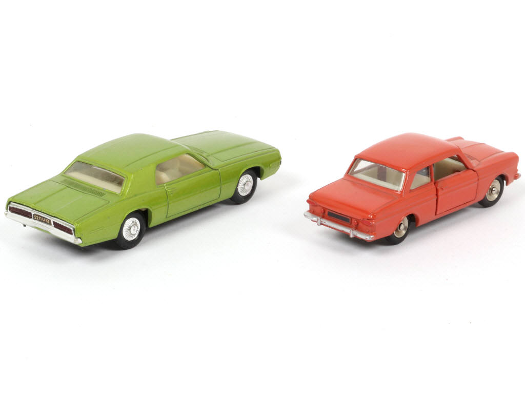 Lot 208 - DINKY TOYS (FRANCE) (2)
