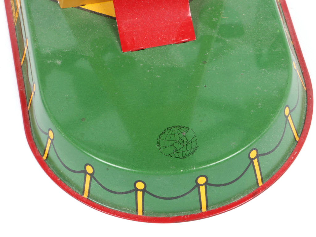 Lot 62 - DIVERS (5)