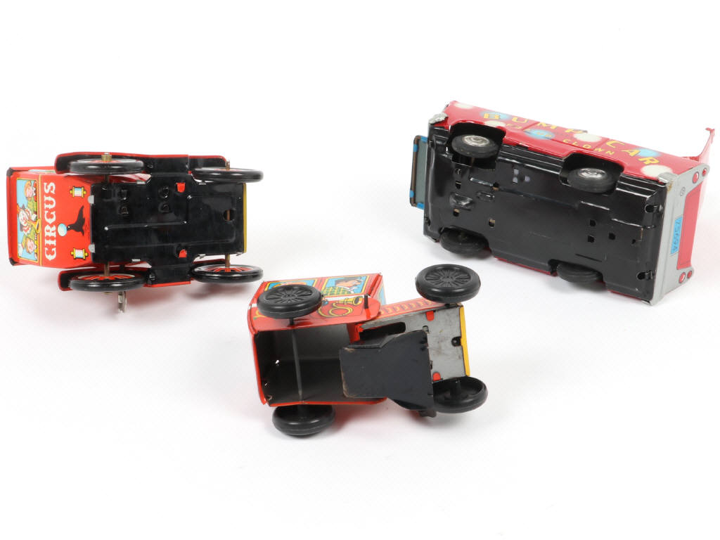 Lot 93 - DIVERS (JAPON) (3)