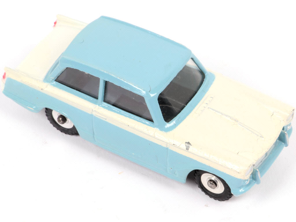 Lot 157 - DINKY TOYS (GB) (3)