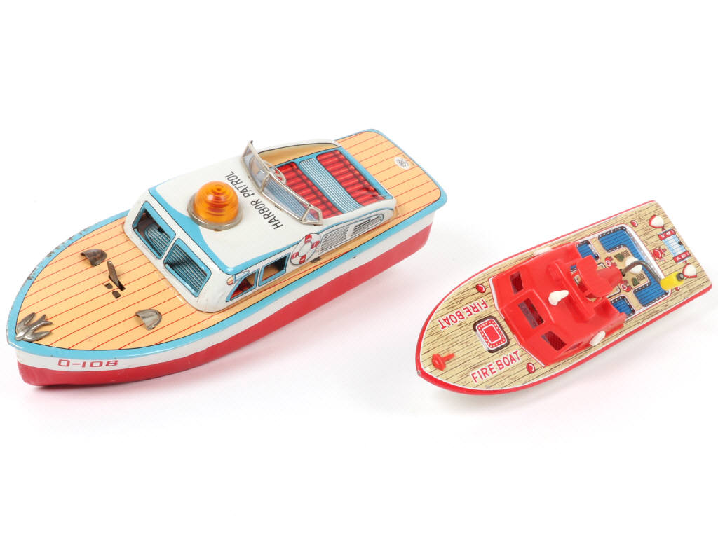 Lot 43 - DIVERS (JAPON) (2)