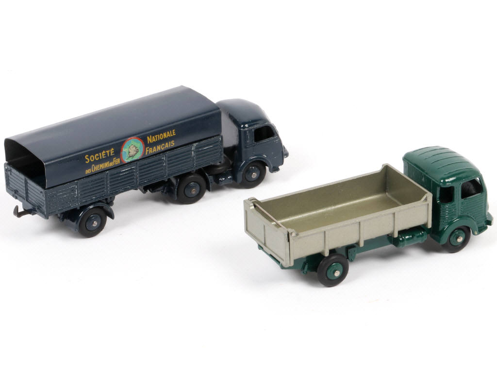 Lot 267 - DINKY TOYS (FRANCE) (2)