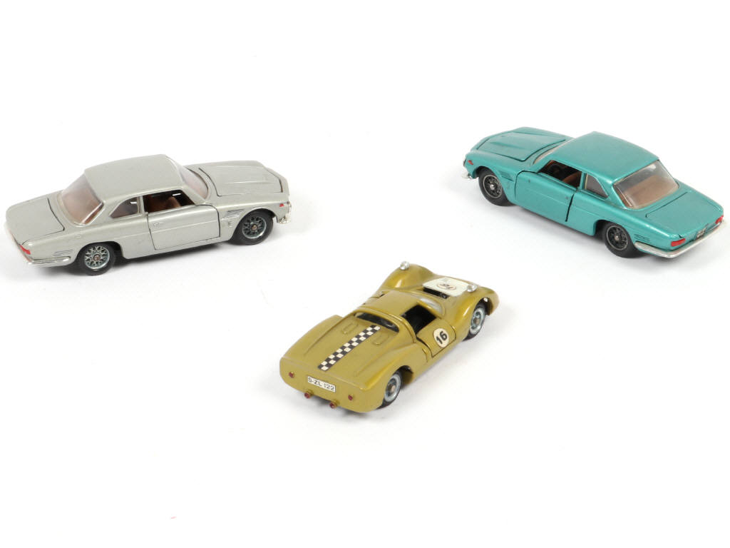 Lot 141 - DIVERS (ITALIE) (3)