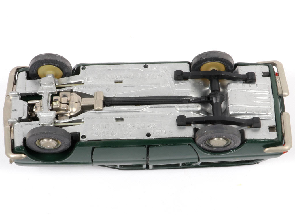 Lot 133 - DIVERS (URSS) (4)