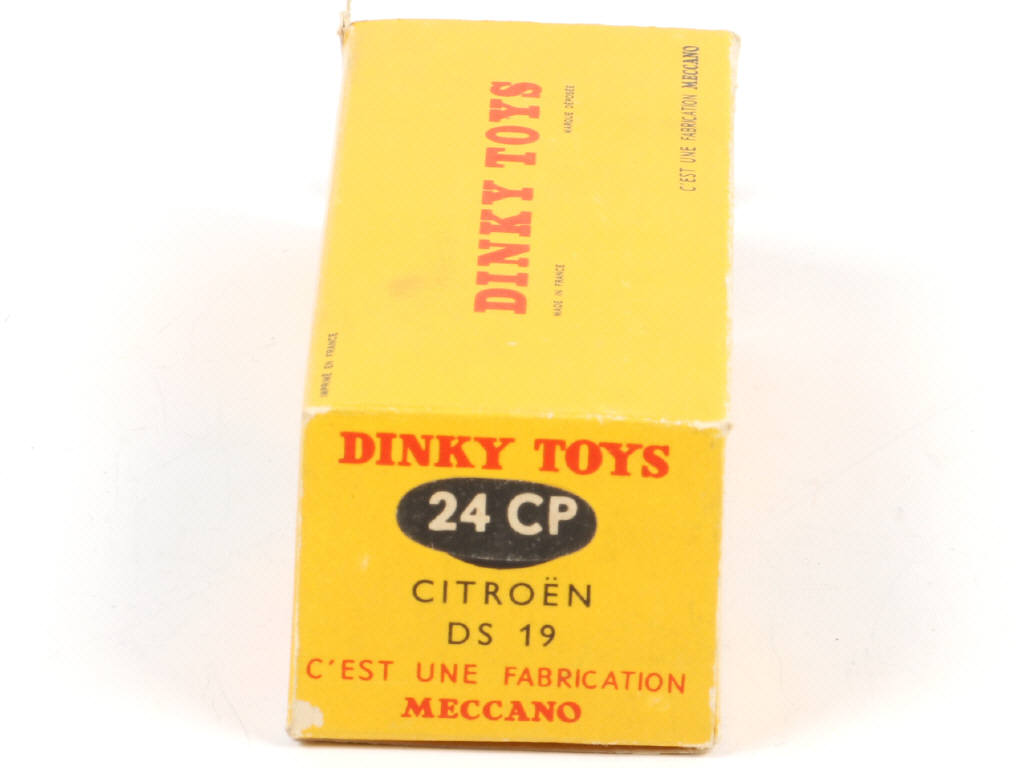 Lot 206 - DINKY TOYS (FRANCE) (1)