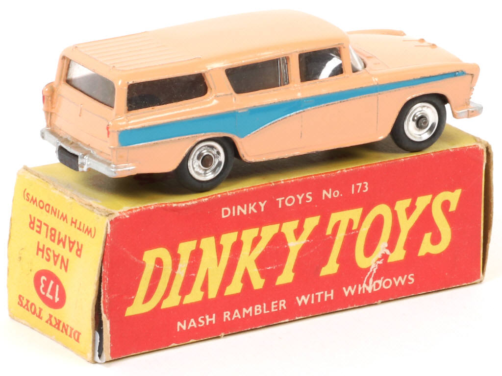 Lot 147 - DINKY TOYS (GB) (1)