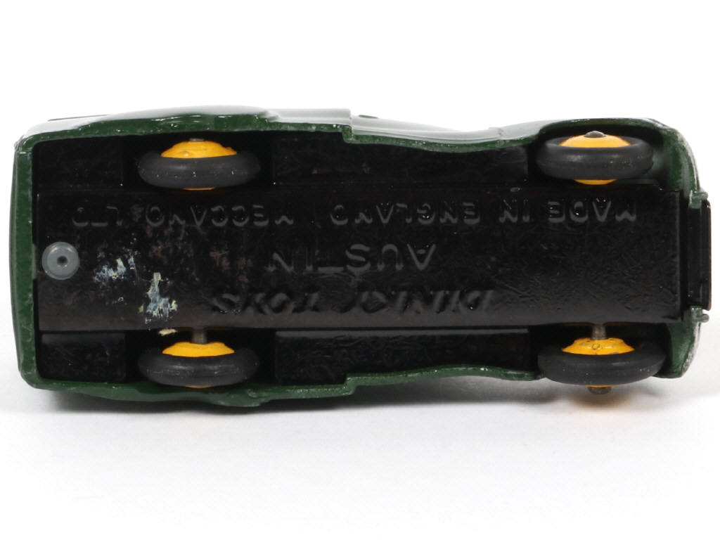 Lot 140 - DINKY TOYS (GB) (1)