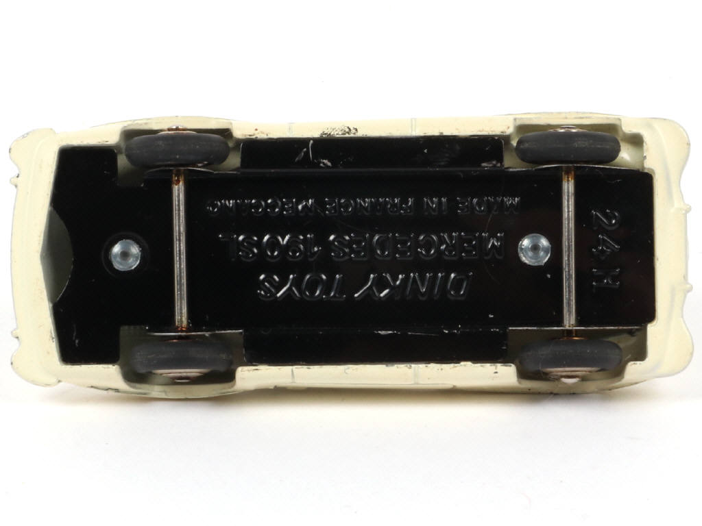 Lot 192 - DINKY TOYS (FRANCE) (1)