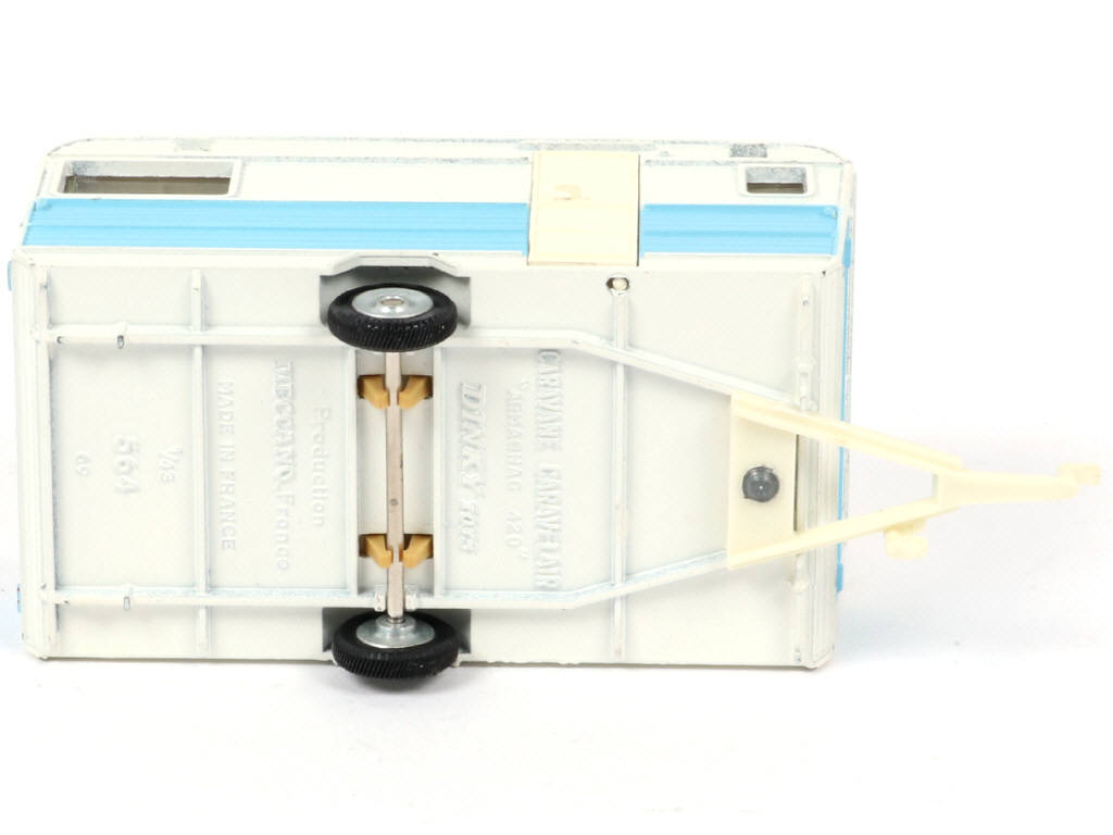 Lot 228 - DINKY TOYS (FRANCE) (1)