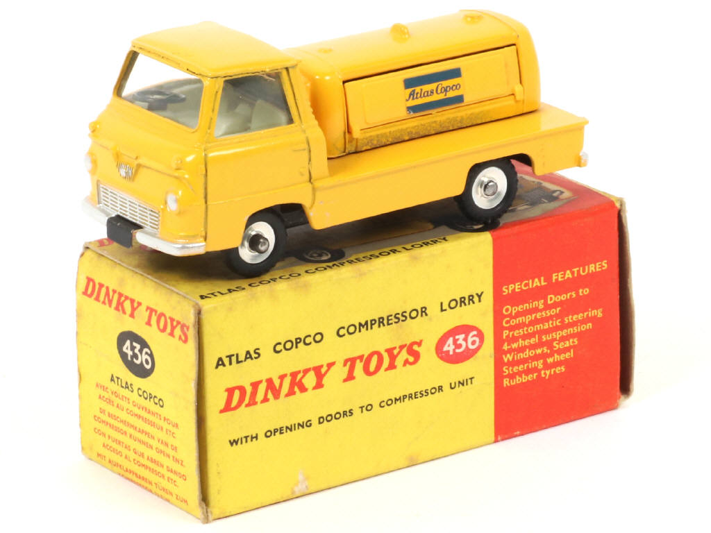 Lot 137 - DINKY TOYS (GB) (1)