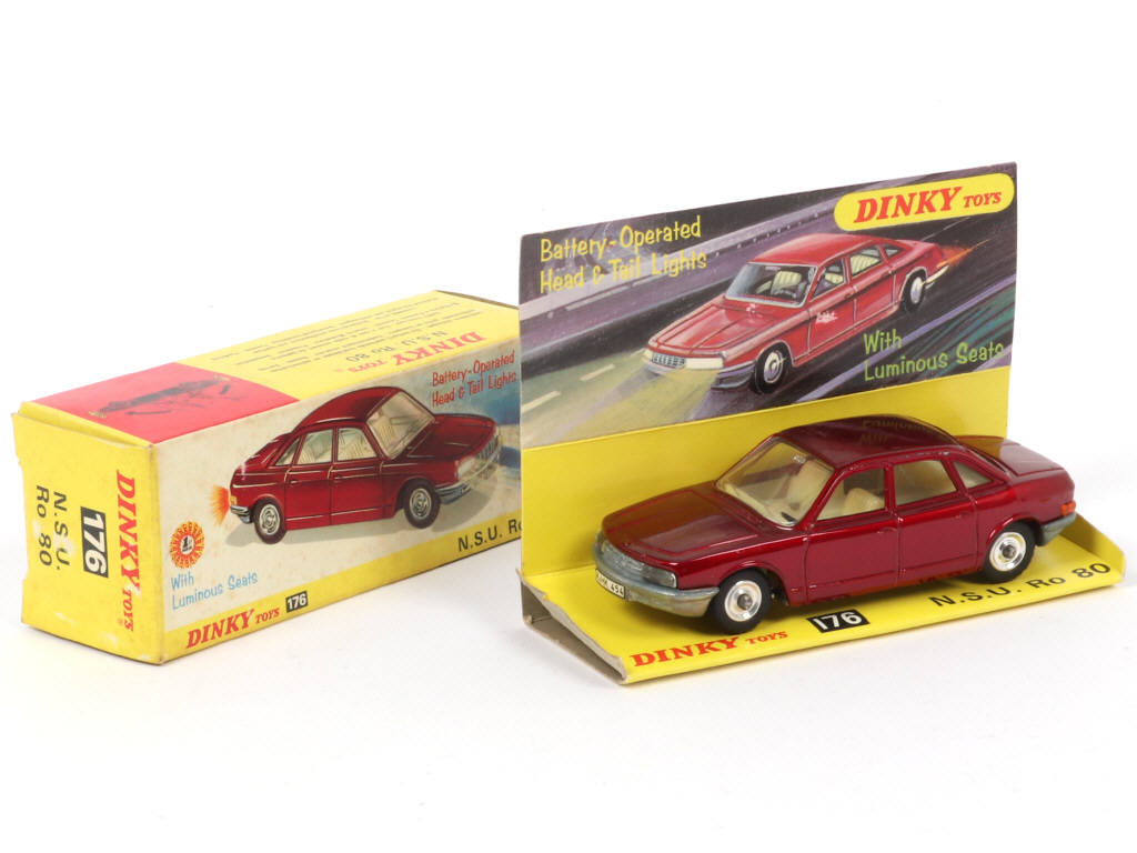 Lot 127 - DINKY TOYS (GB) (1)