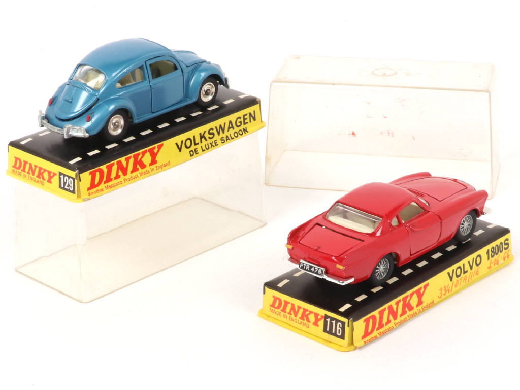 Lot 169 - DINKY TOYS (GB) (2)