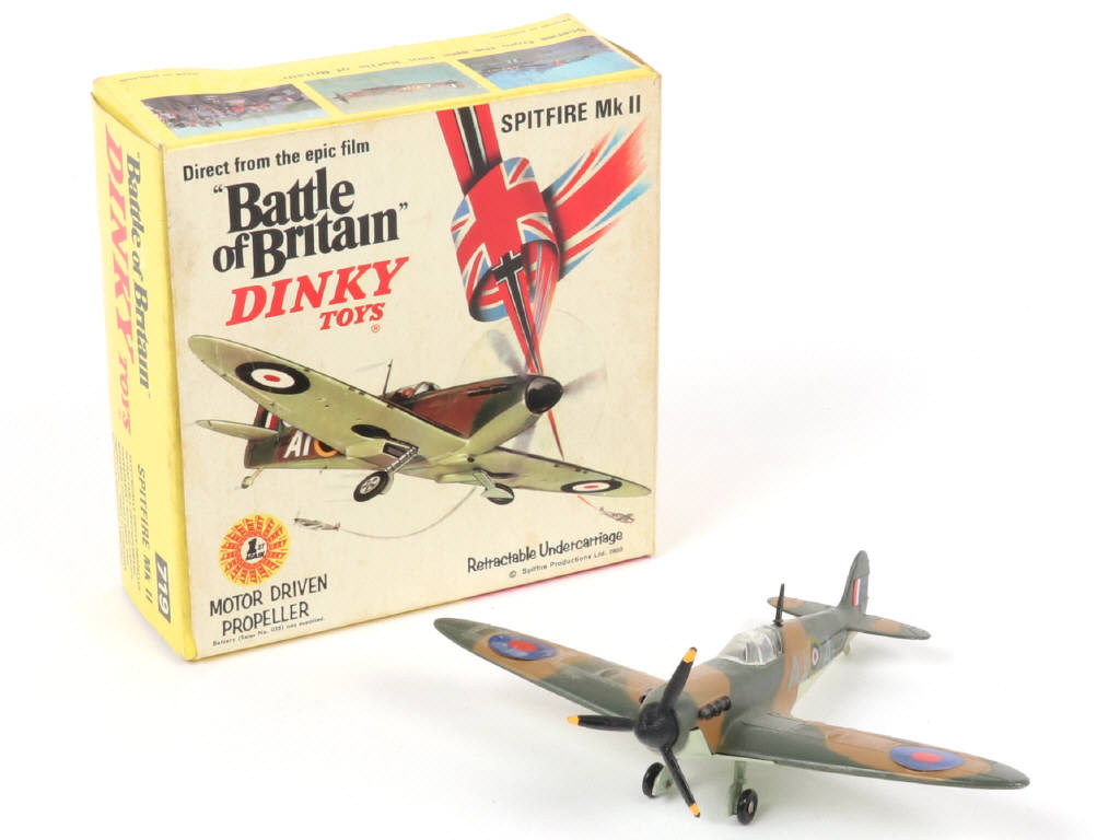 Lot 148 - DINKY TOYS (GB) (1)