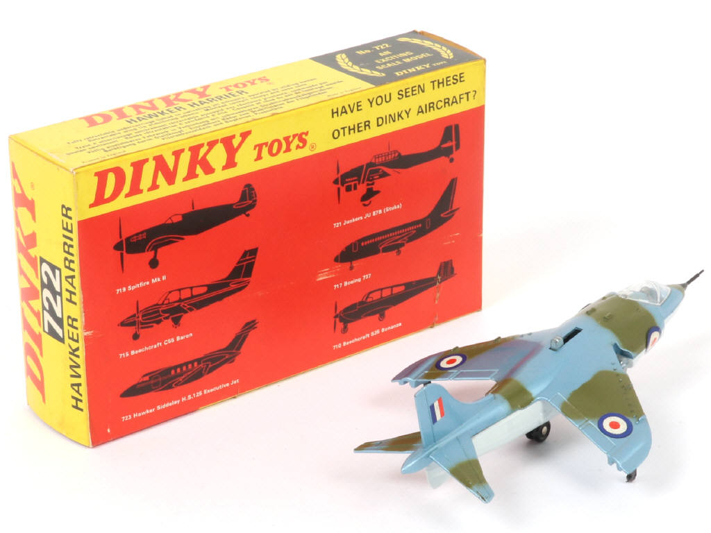 Lot 151 - DINKY TOYS (GB) (1)